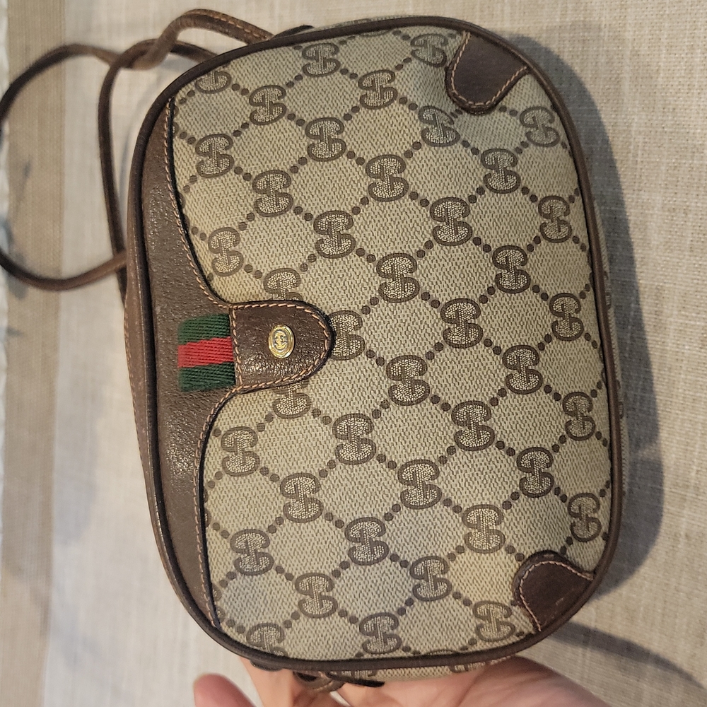 Authentic Gucci vintage sling bag - Picture 5 of 11